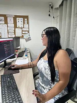 wildwhispers15 online show from January 15, 8:26 pm