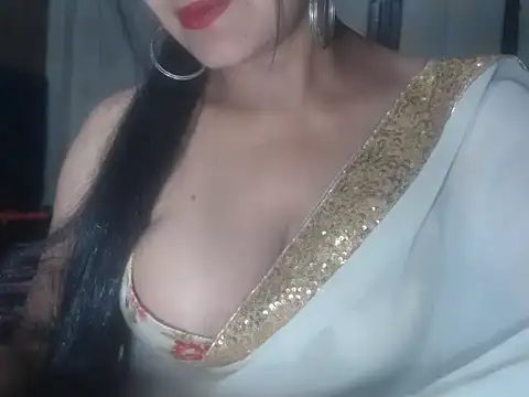 Hotronita123 online show from February 11, 6:09 pm