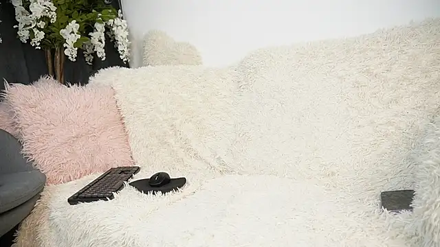 MissNaughtyClass online show from March 24, 9:03 am