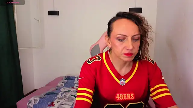 Ivonne ferrer   online show from December 4, 2:36 am