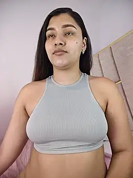 Julia-Blair online show from February 16, 6:08 pm