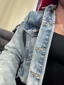 Scarlett firee online show from January 13, 5:06 pm