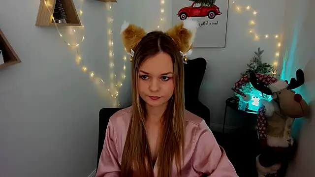 MidnighteAura online show from December 18, 6:12 pm