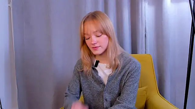 MatthewHoffis online show from December 2, 8:27 am