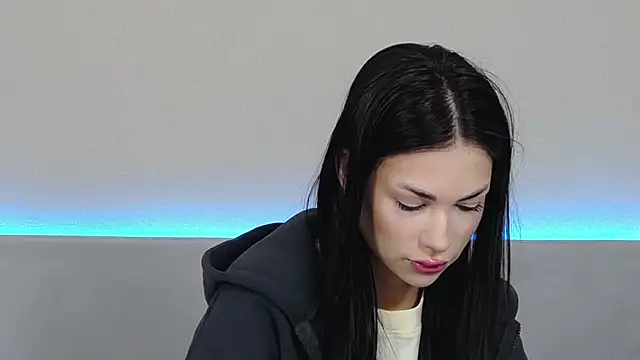 RachaelMils online show from February 19, 4:23 am