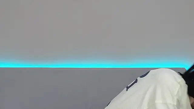 RachaelMils online show from April 17, 3:52 am