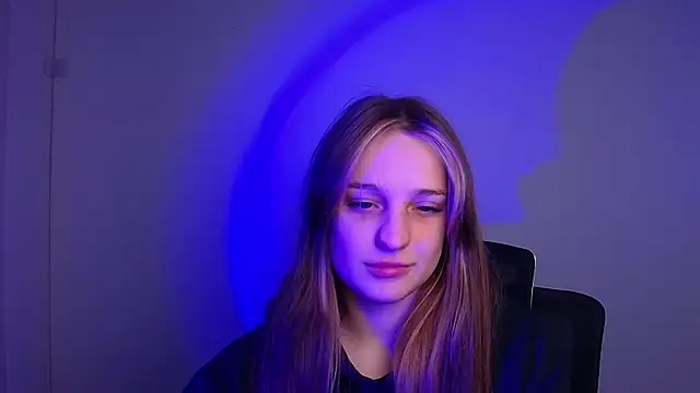 Katie Rosiee online show from December 22, 10:13 pm