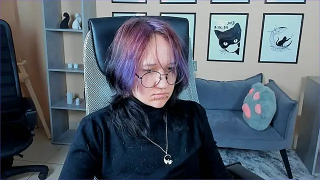 Sylvia Reed online show from January 10, 10:31 am