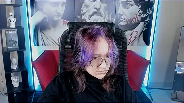 Sylvia Reed online show from December 20, 7:34 am