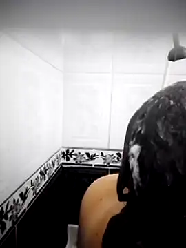 Valeria montana  online show from April 12, 4:43 pm