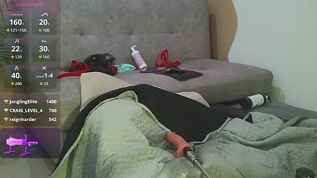 Saly Moon1 online show from April 5, 4:44 am