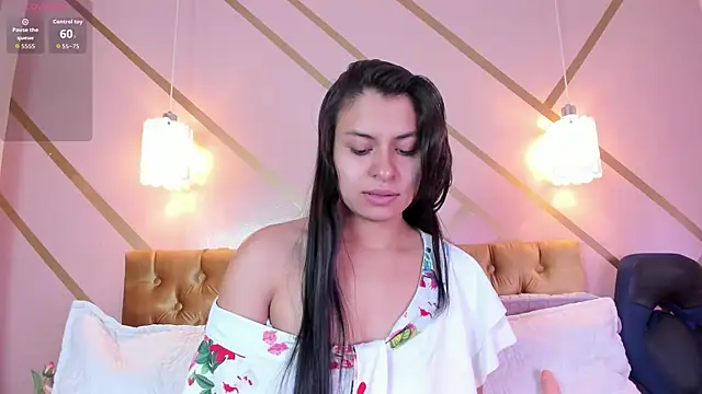 zoe Summerss online show from December 22, 12:52 pm