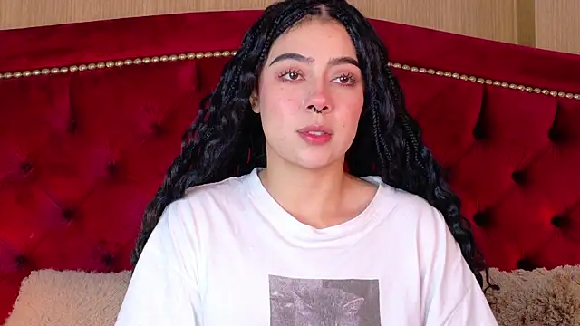 TaniaRedd  online show from December 15, 2:22 pm