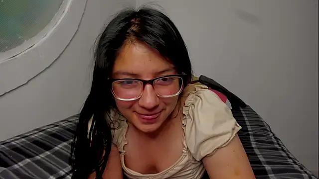 eva smit t online show from April 2, 2:31 am