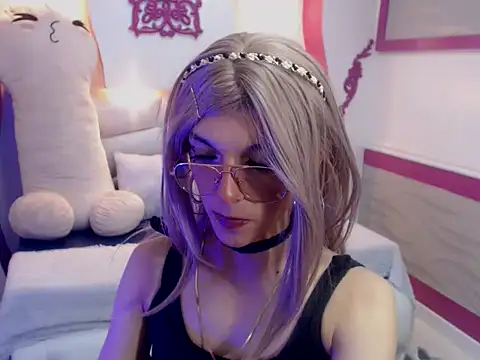 Lis Pearson online show from January 14, 6:46 pm