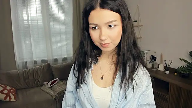 LonaLongsdorf online show from January 16, 11:06 am