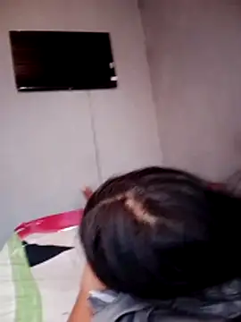 Vaness hot online show from March 25, 6:33 pm