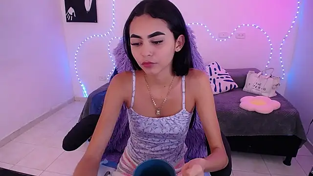 Sofia tgn online show from April 13, 6:20 pm