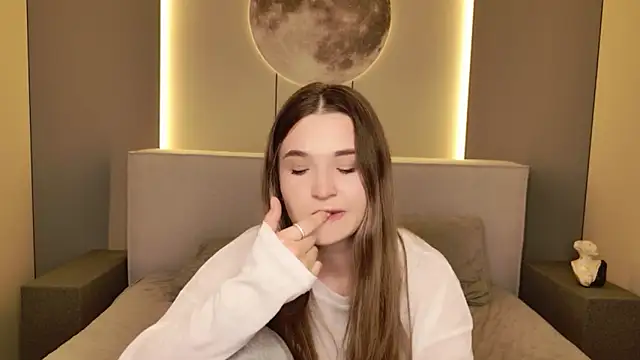 Lina Sinerz online show from March 15, 5:42 am