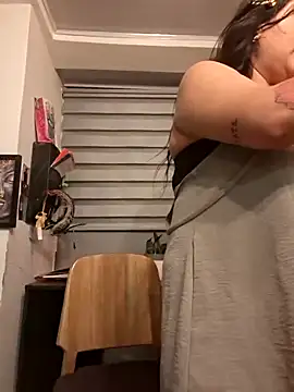 Magenta Moon online show from March 14, 1:06 am