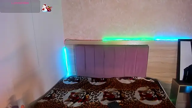 alunnaclarkcm online show from December 17, 5:22 am