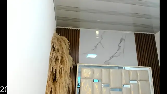 keicha collins online show from December 21, 3:33 am