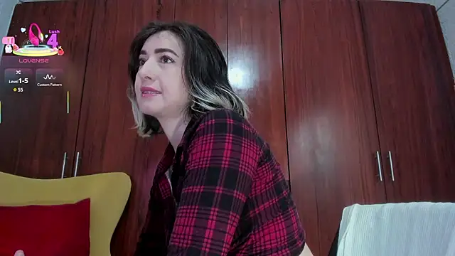 carly grasso online show from February 22, 3:02 pm