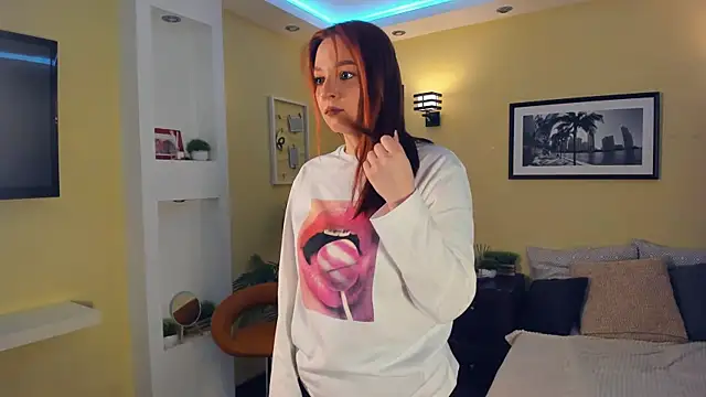 DiedraDilaura online show from December 14, 9:37 am