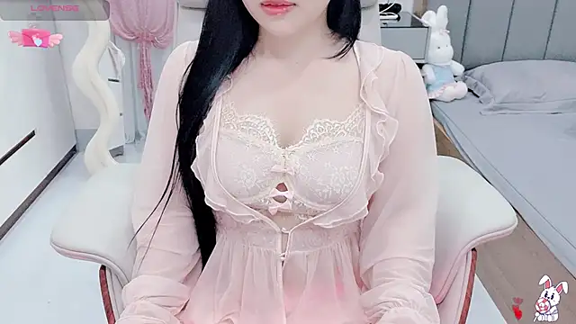 KellyCin online show from July 3, 4:13 pm