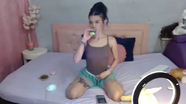 Sara jhons21 online show from February 18, 12:10 am