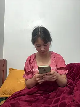 Him MountainGirl online show from March 12, 2:36 am