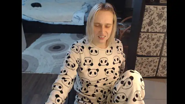 Sweet Shugar 4Daddy online show from December 17, 6:56 pm