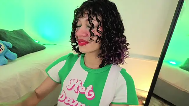 channel conner05 online show from March 28, 1:21 pm