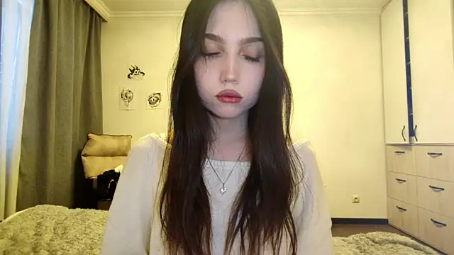 Qwami Amie online show from February 20, 12:18 pm