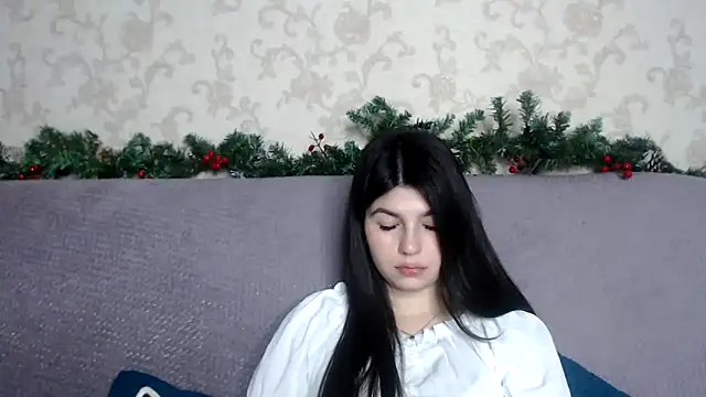 KisaModel online show from December 16, 10:10 am