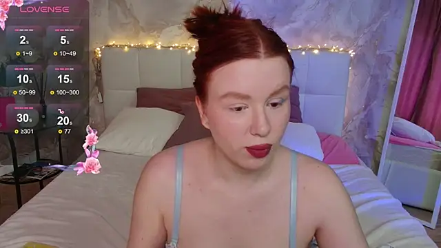 LucyHornyDollx online show from April 19, 11:54 am