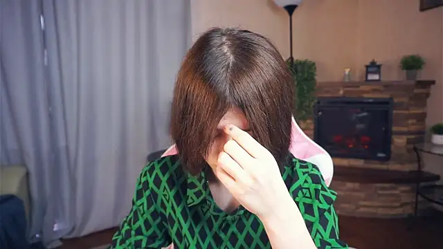 IleanaPishko online show from January 6, 8:07 am