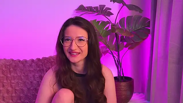 TheaMalekoo online show from March 30, 8:47 am