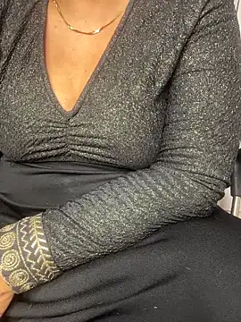 butterflyslay online show from February 20, 6:26 am