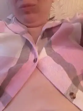 LimonLoveqw online show from April 6, 2:40 pm