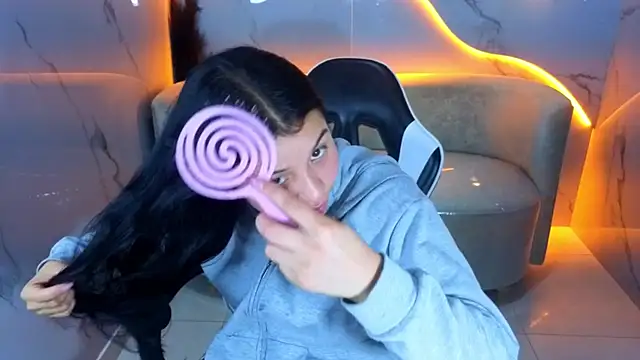 Sofi Adams Tx online show from January 7, 5:49 pm