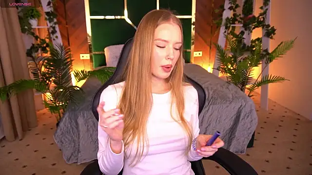 MollyyMayy online show from February 3, 3:28 pm