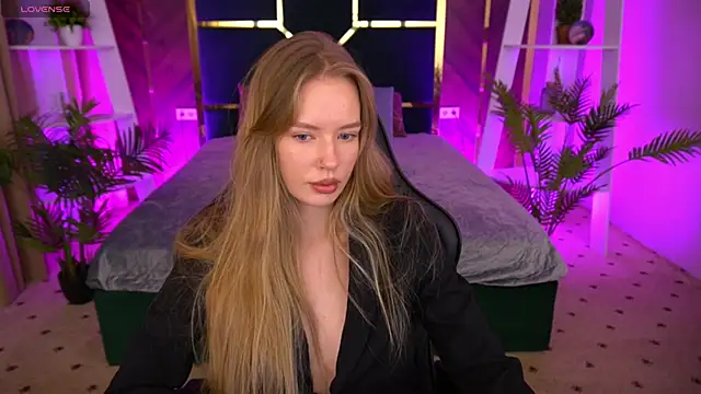 MollyyMayy online show from January 16, 10:44 am