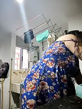 Divine Pouvoir online show from January 15, 12:00 pm