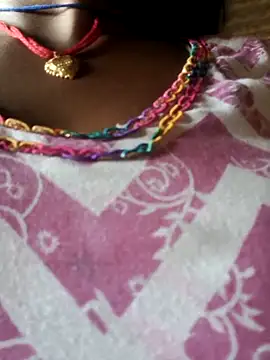 Sexy Rajkumari123 online show from April 18, 11:35 am