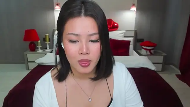 Brunette Charm online show from March 25, 11:46 am