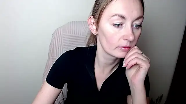 LiaSeass  online show from January 14, 7:46 am