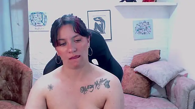 amanda rousee online show from March 4, 7:26 am