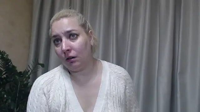 sweetpussy13 online show from October 25, 6:32 am