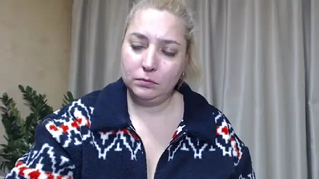 sweetpussy13 online show from December 16, 9:15 am